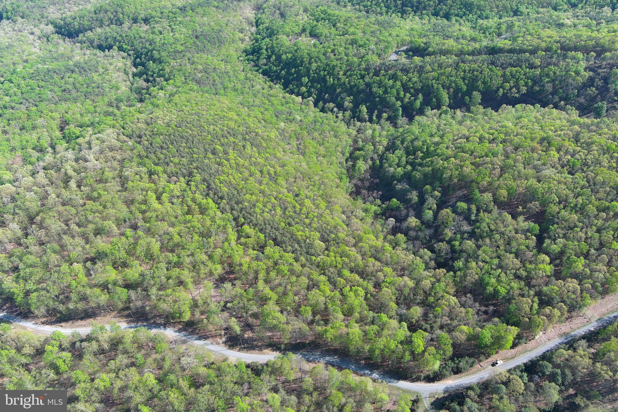 BLUFFS ON THE POTOMAC - Land
