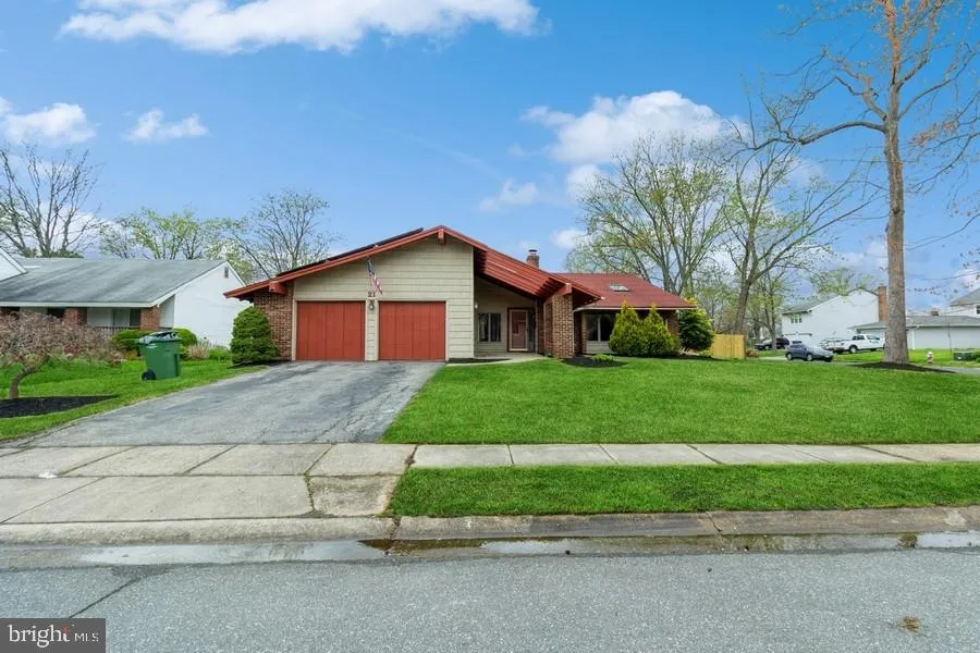 Marlton, New Jersey 08053, United States, 4 Bedrooms Bedrooms, ,2 BathroomsBathrooms,Residential,Contingent,182608