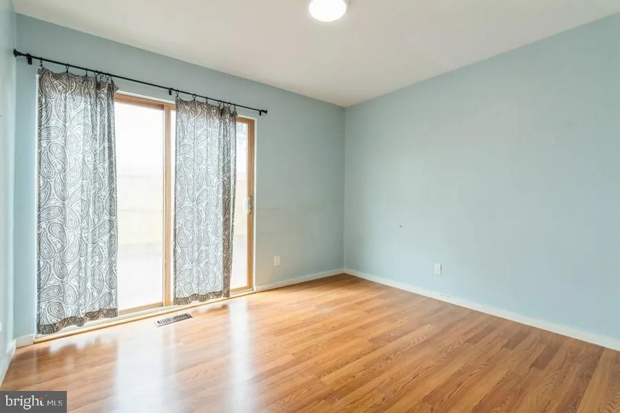 Marlton, New Jersey 08053, United States, 4 Bedrooms Bedrooms, ,2 BathroomsBathrooms,Residential,Contingent,182608