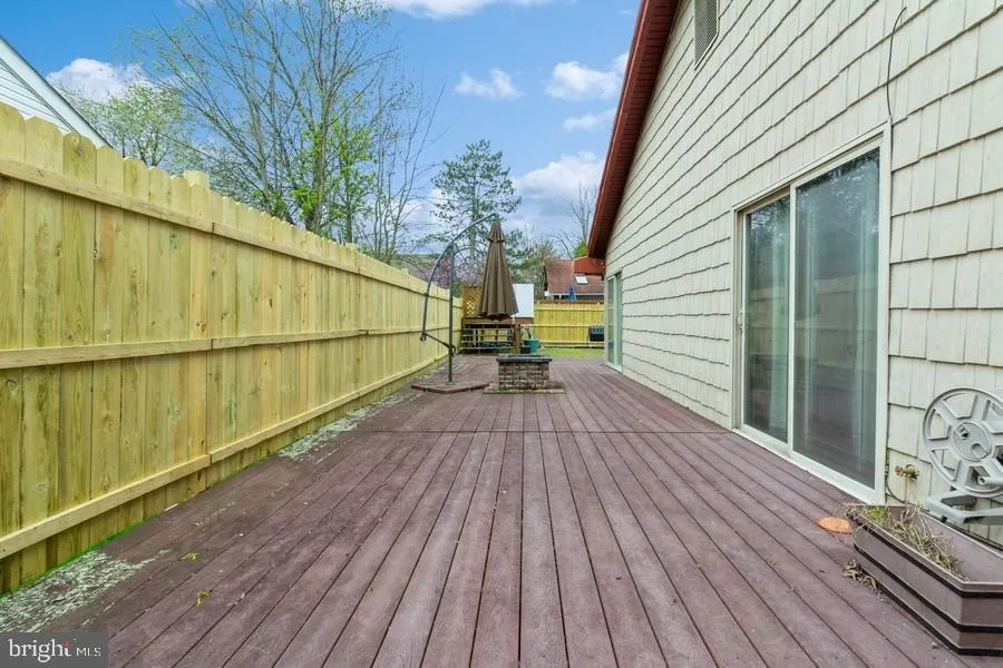 Marlton, New Jersey 08053, United States, 4 Bedrooms Bedrooms, ,2 BathroomsBathrooms,Residential,Contingent,182608