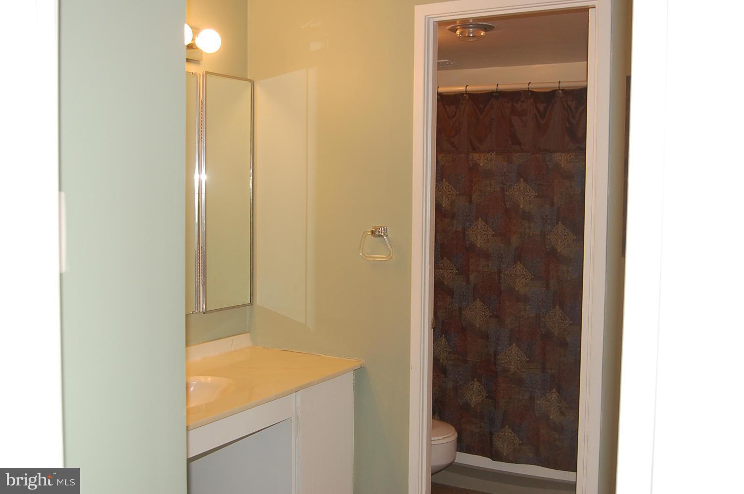 WATERGATE AT LANDMARK - Residential Lease