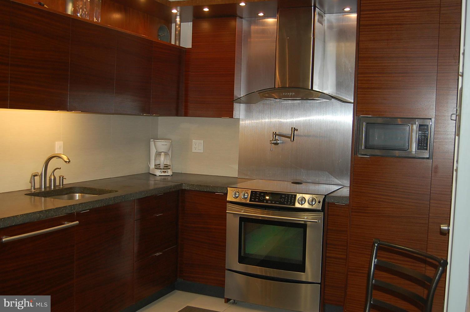 WATERGATE AT LANDMARK - Residential Lease