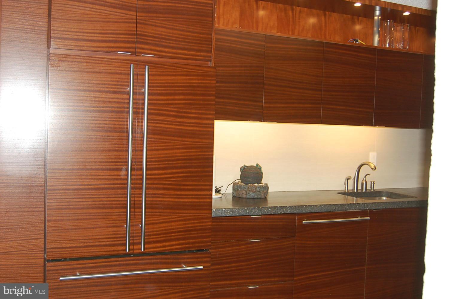 WATERGATE AT LANDMARK - Residential Lease