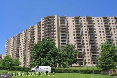 WATERGATE AT LANDMARK - Residential Lease