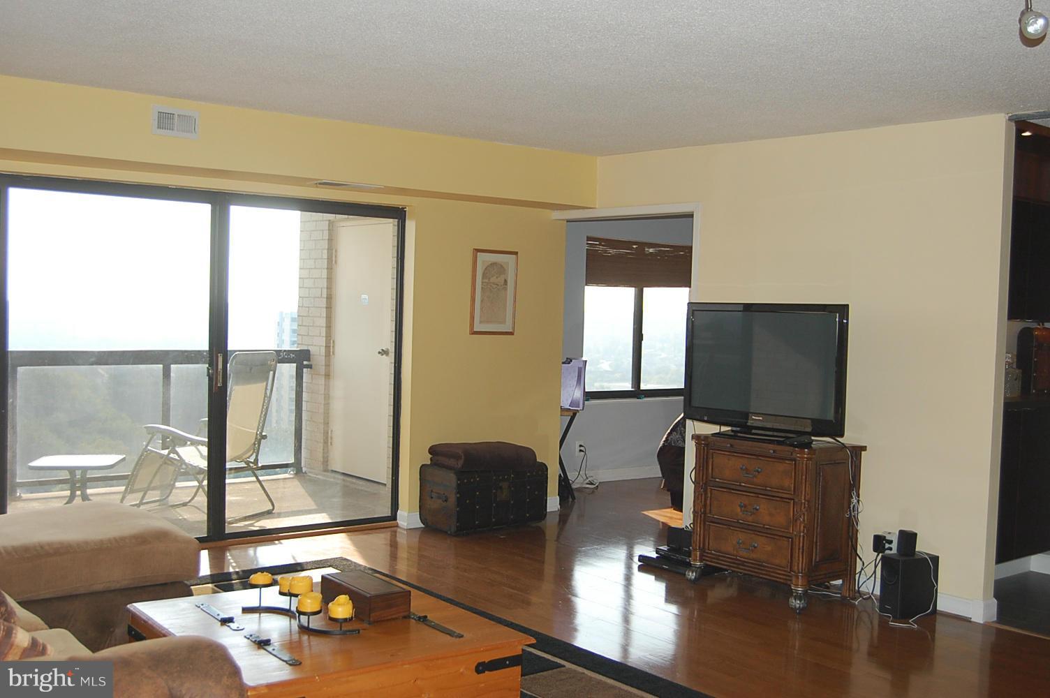 WATERGATE AT LANDMARK - Residential Lease