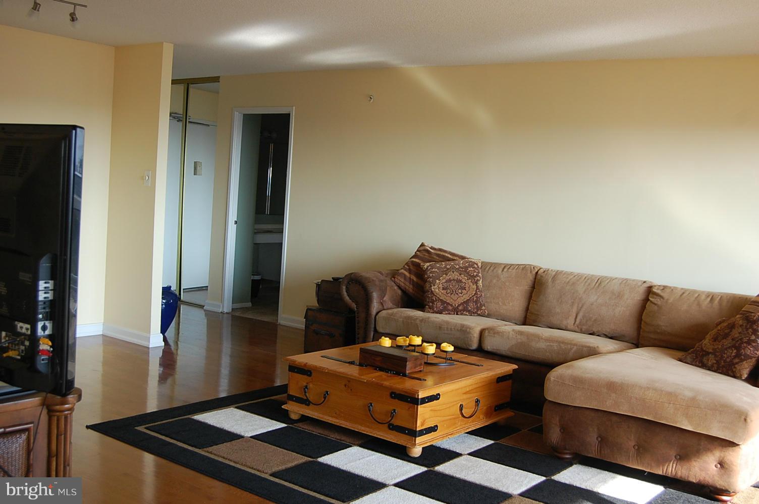 WATERGATE AT LANDMARK - Residential Lease