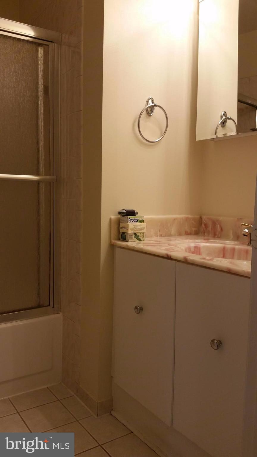 ROYAL COURT - Residential Lease