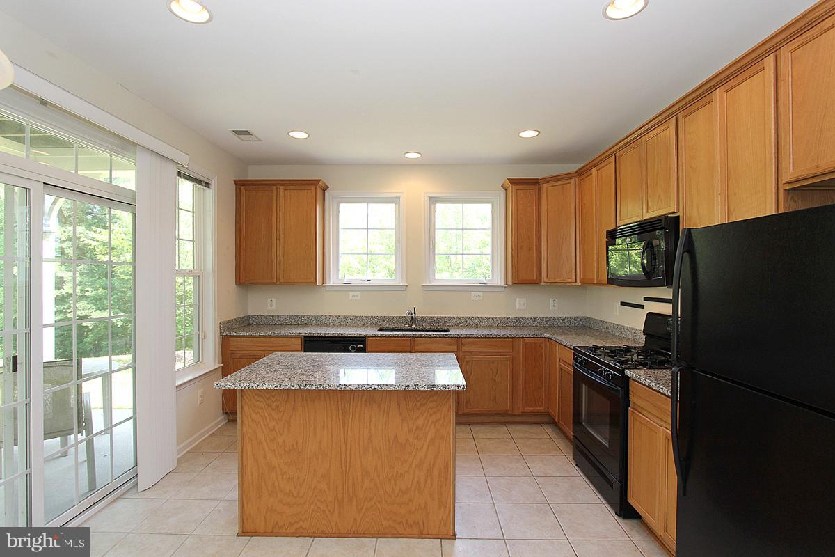 BELMONT BAY - Residential