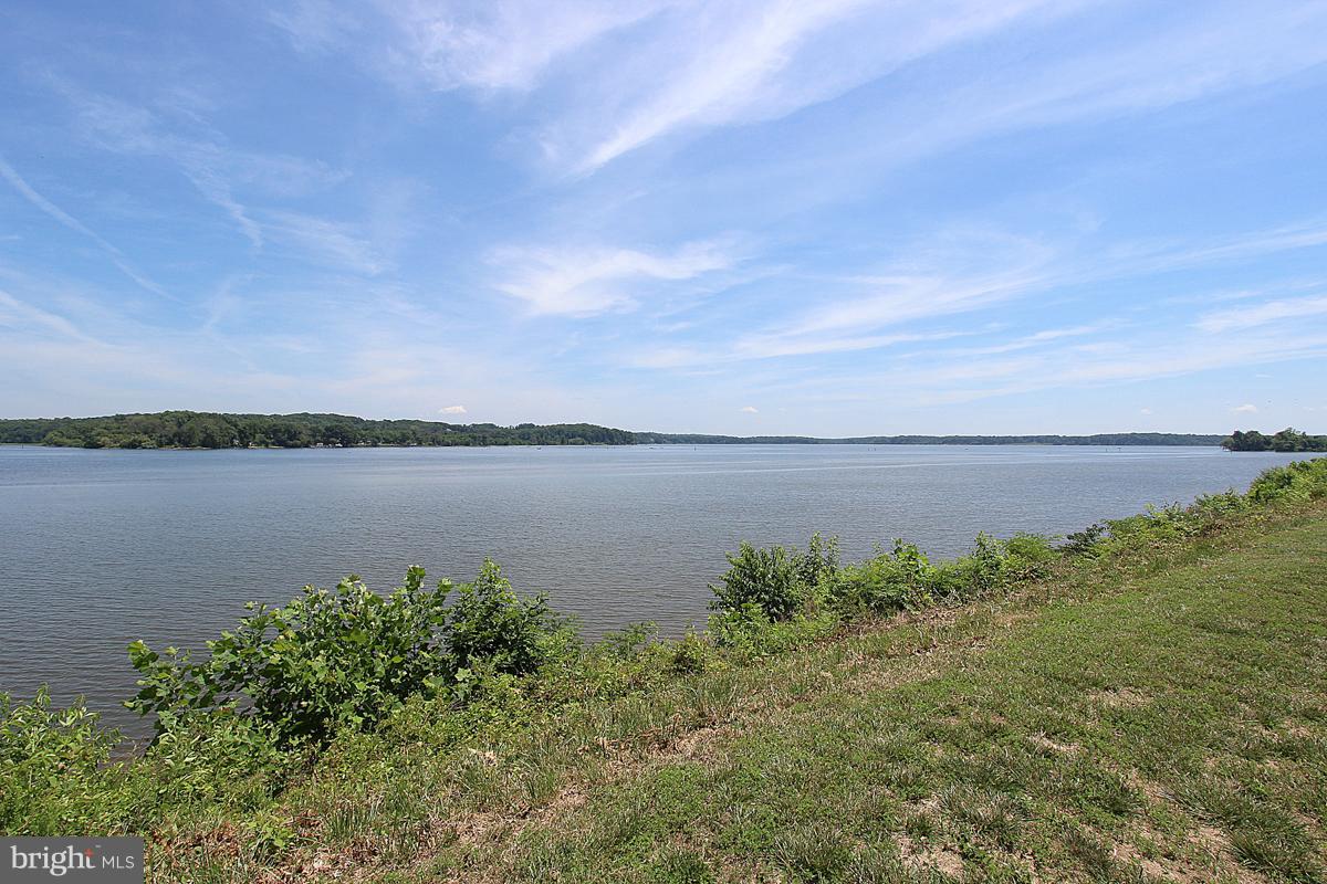 BELMONT BAY - Residential