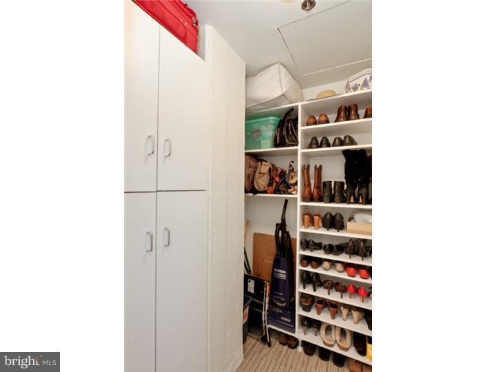 OLD CITY - Residential Lease