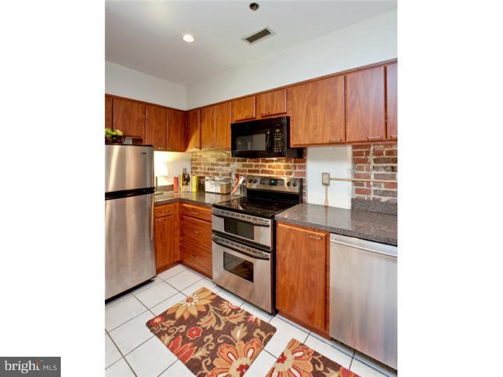 OLD CITY - Residential Lease