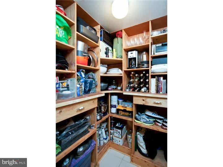 OLD CITY - Residential Lease