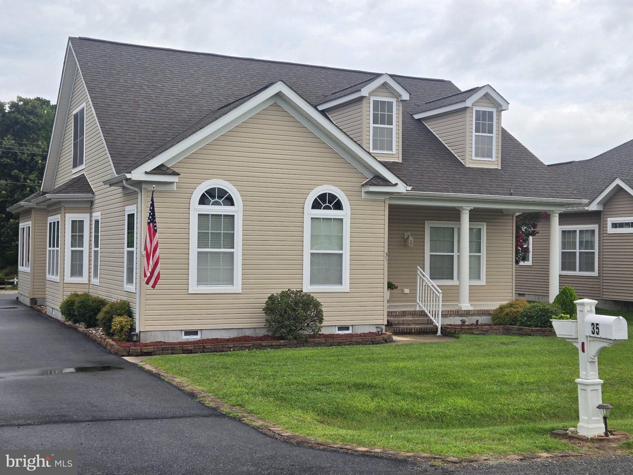 35 LITTLE BIRCH DRIVE