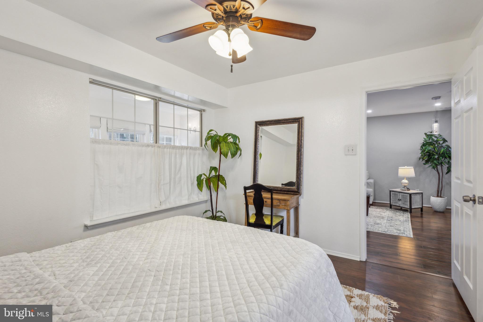 POINTE AT PARK CENTER - Residential