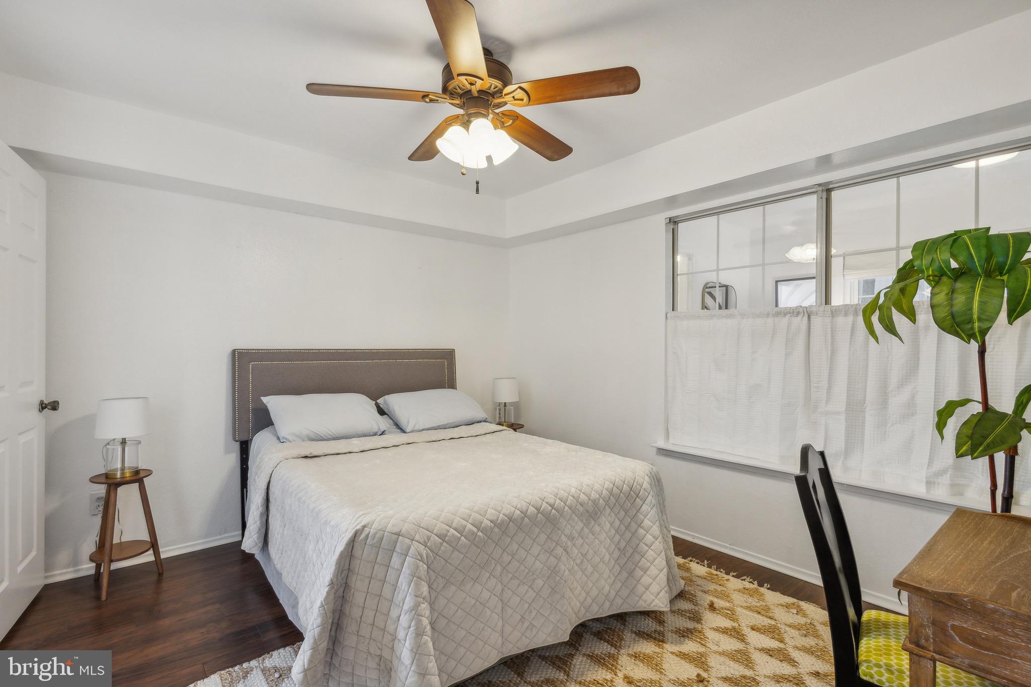 POINTE AT PARK CENTER - Residential