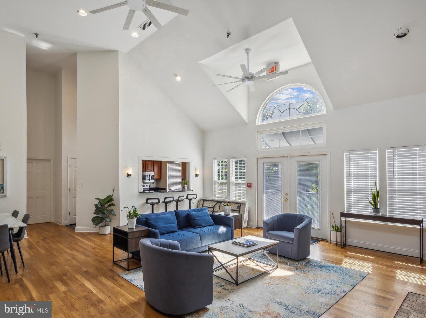 POINTE AT PARK CENTER - Residential