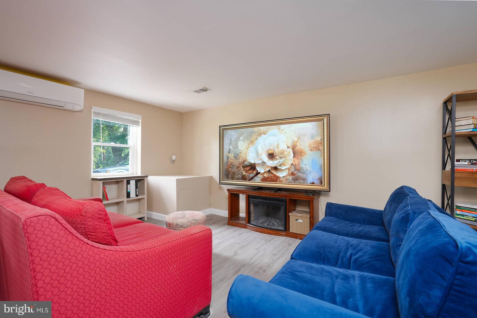 5808 MERIDALE ROAD LOWER-LEVEL UNIT