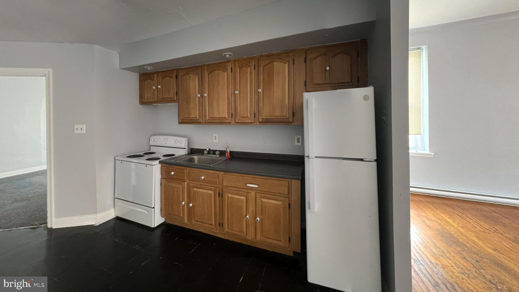 CARROLL PARK - Commercial Sale