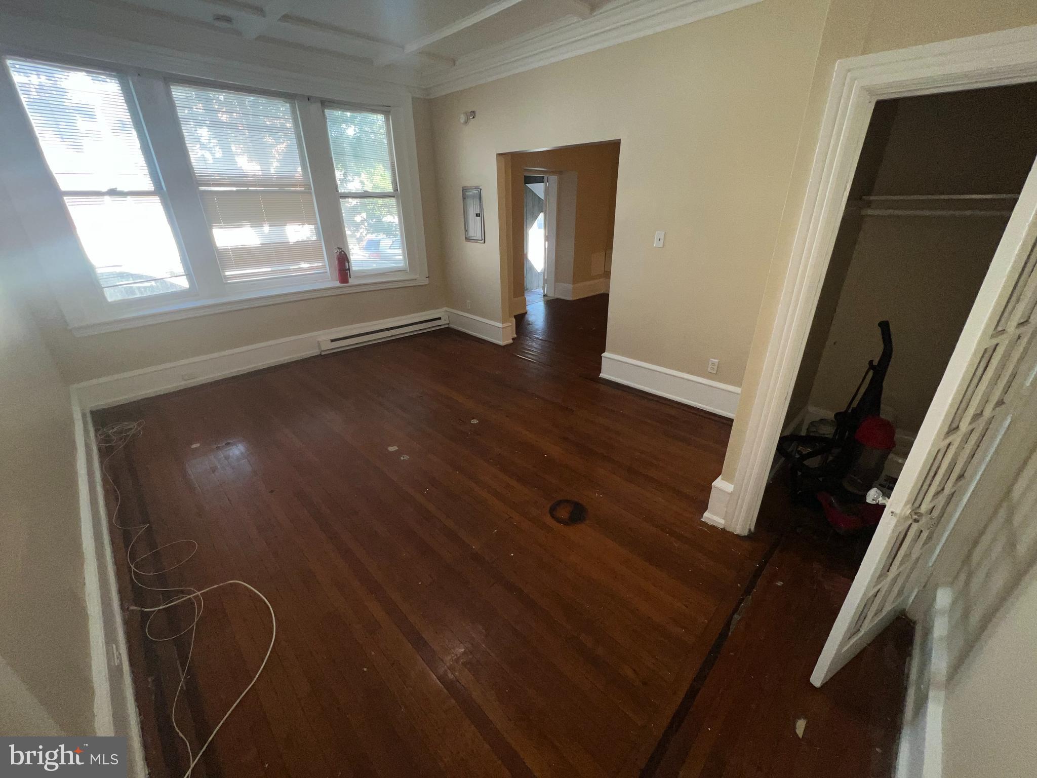 CARROLL PARK - Commercial Sale