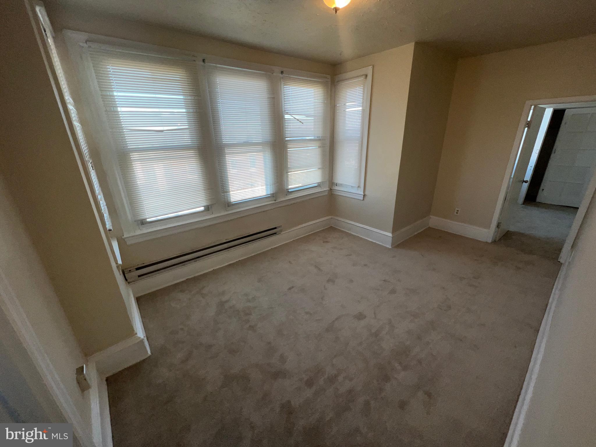 CARROLL PARK - Commercial Sale