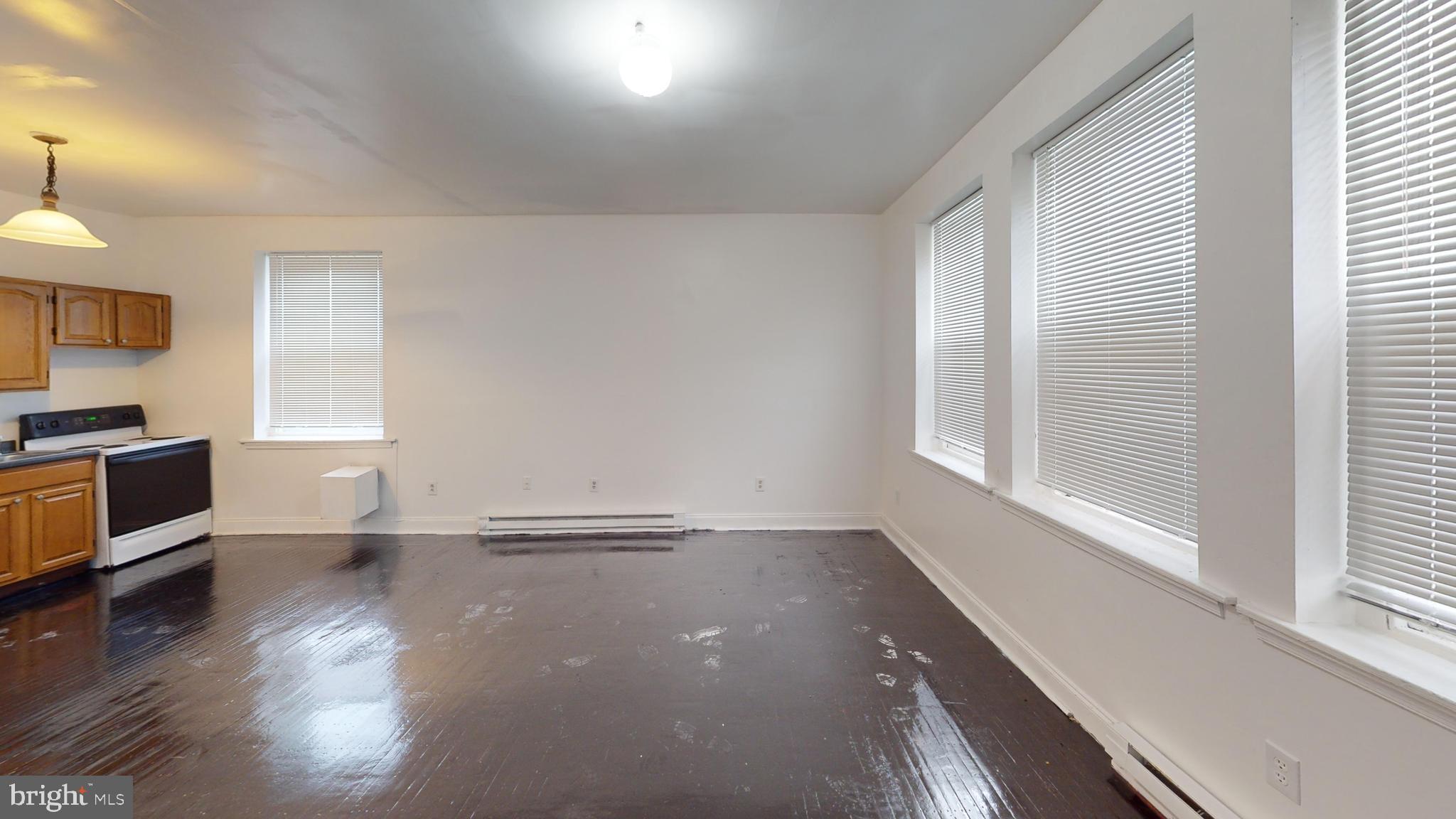 CARROLL PARK - Commercial Sale