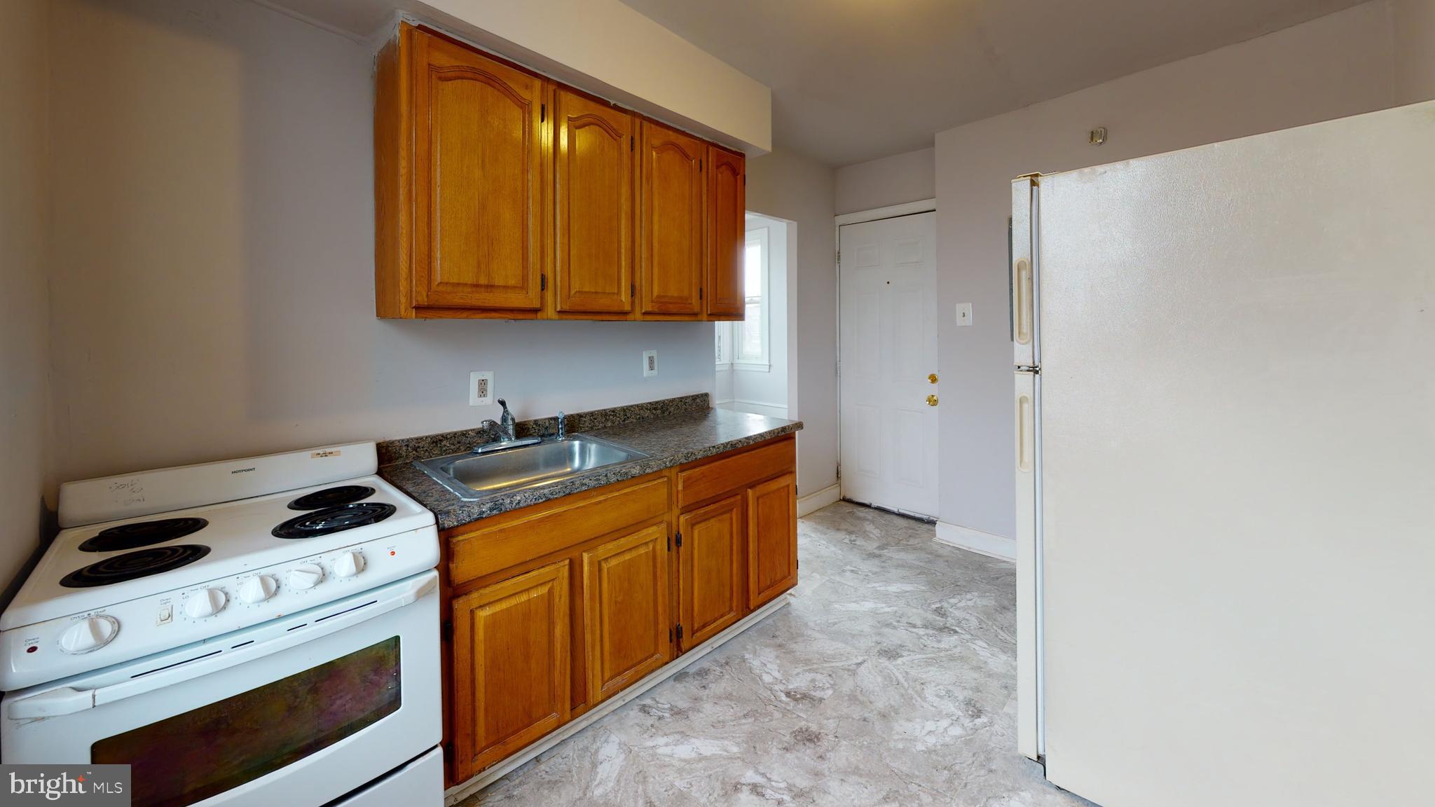 CARROLL PARK - Commercial Sale