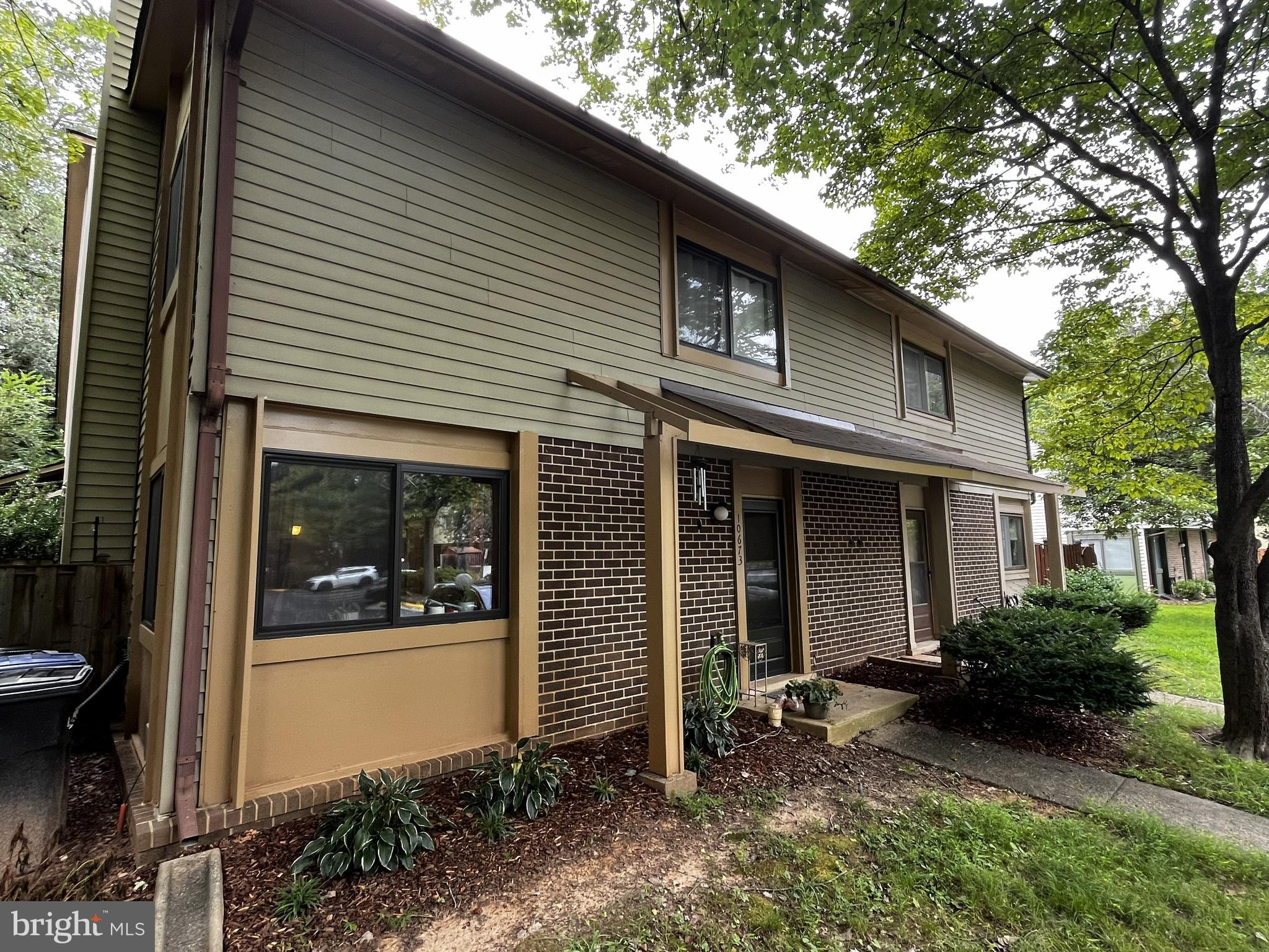 10673 SPRING OAK COURT