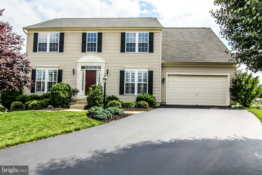 MUST SEE Private cul de sac in desired Kirkpatrick Farms! Has all the high end upgrades: large master w/two walk in closets & luxury bath, plantation shutters, solid wood wainscoting, hardwood thru-out main level, stairs & 2nd level hallway, granite, crown molding thru-out, fully finished large walkout basement, whole home humidifier, fenced back w/ deck & row of maples to ensure privacy in back