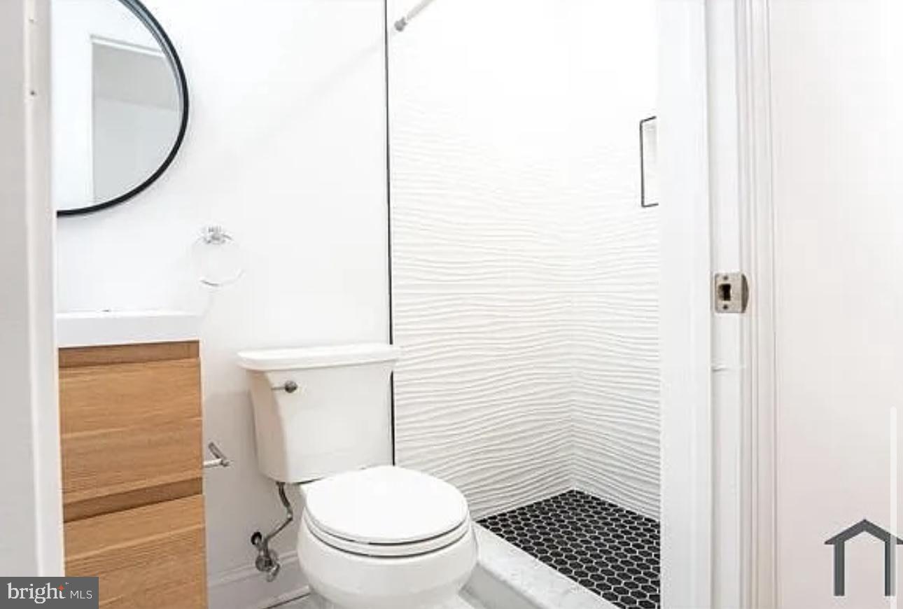 653 N PRESTON STREET 1