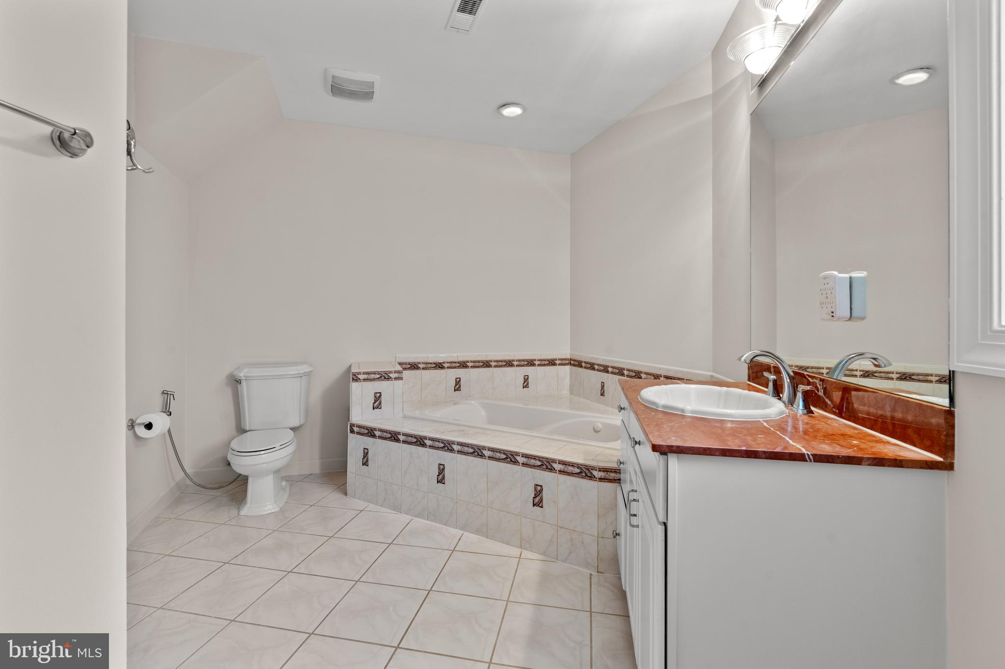 POTOMAC RANCH - Residential