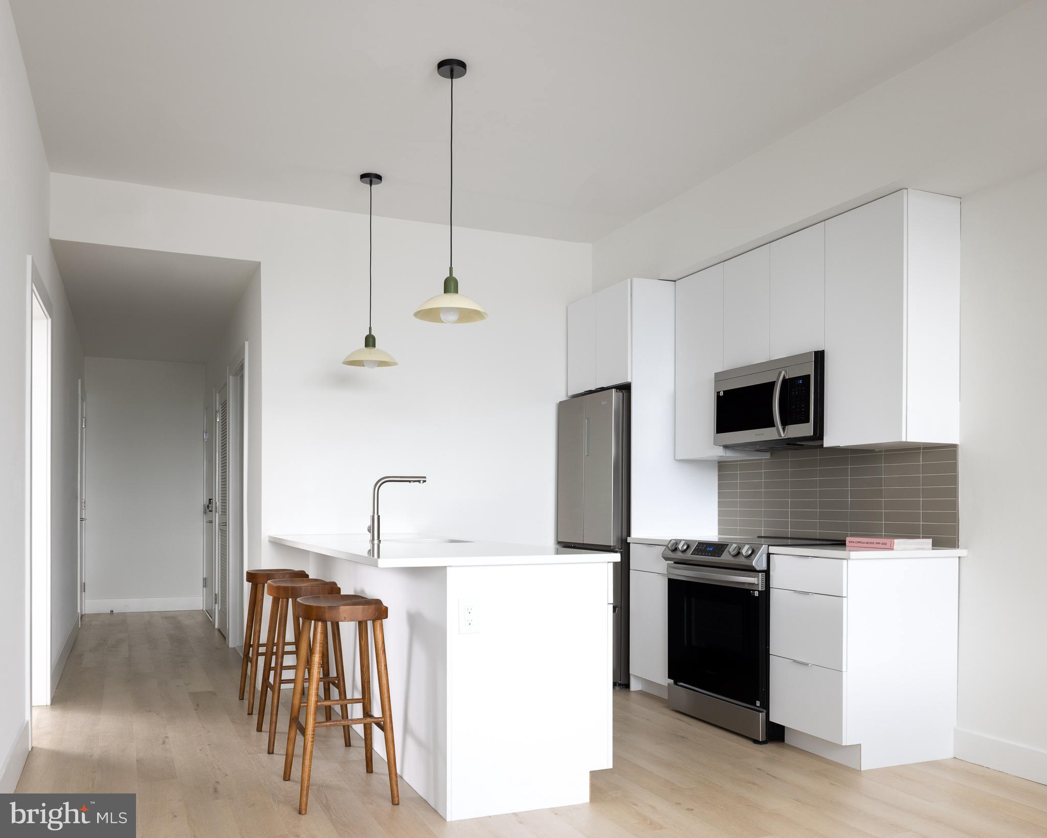 EAST KENSINGTON - Residential Lease