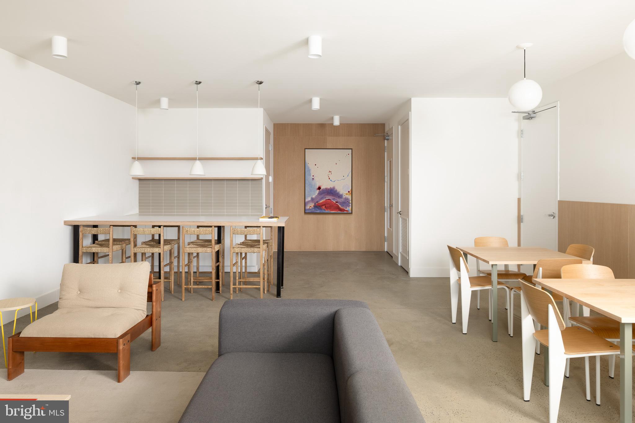 EAST KENSINGTON - Residential Lease