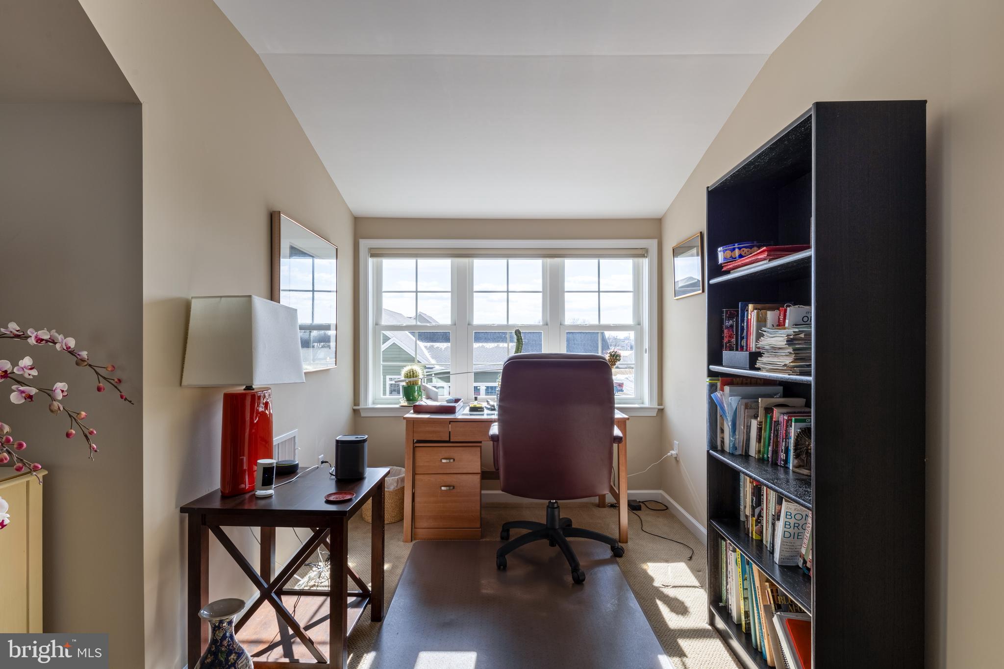 HOME TOWNE SQUARE - Residential