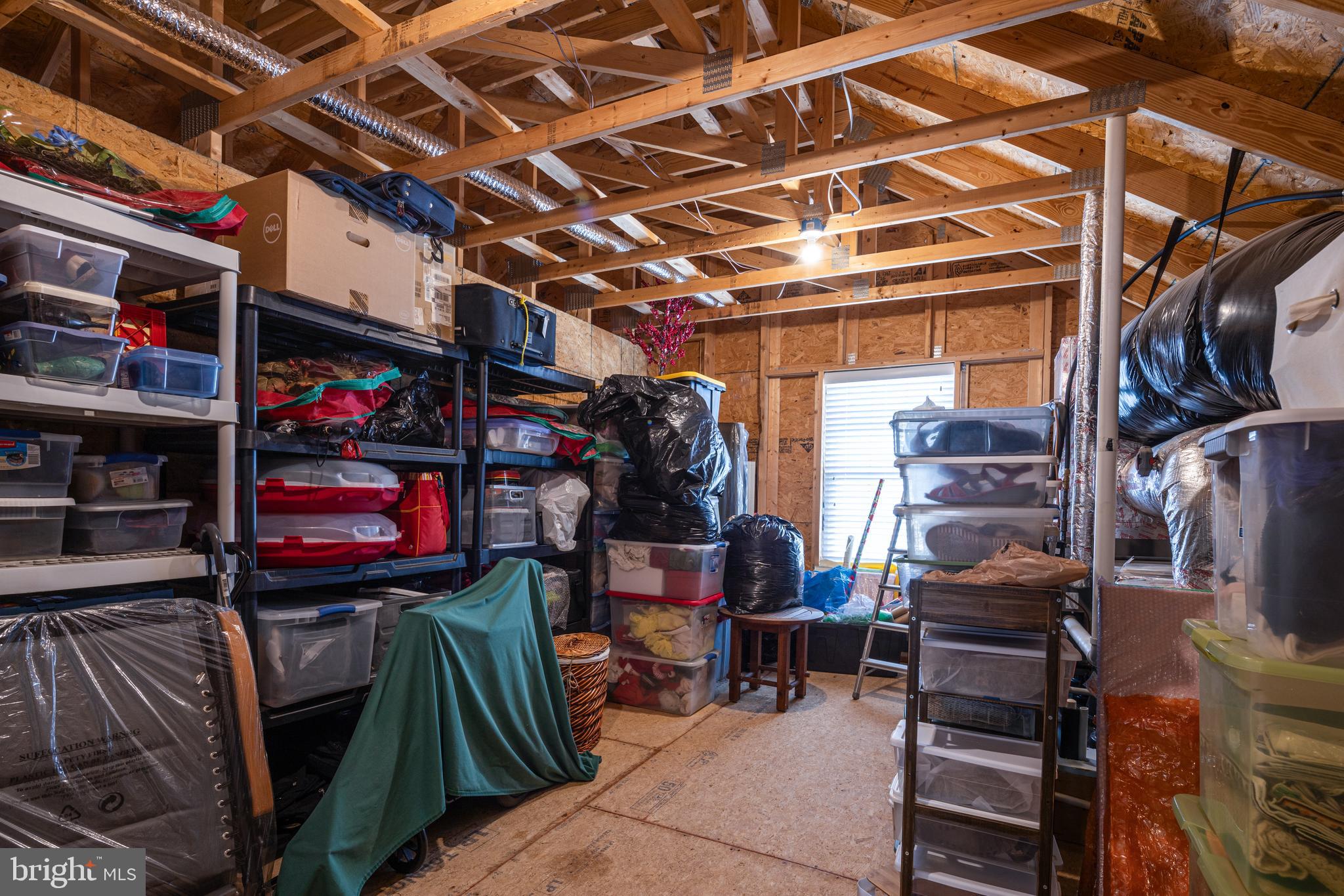 HOME TOWNE SQUARE - Residential