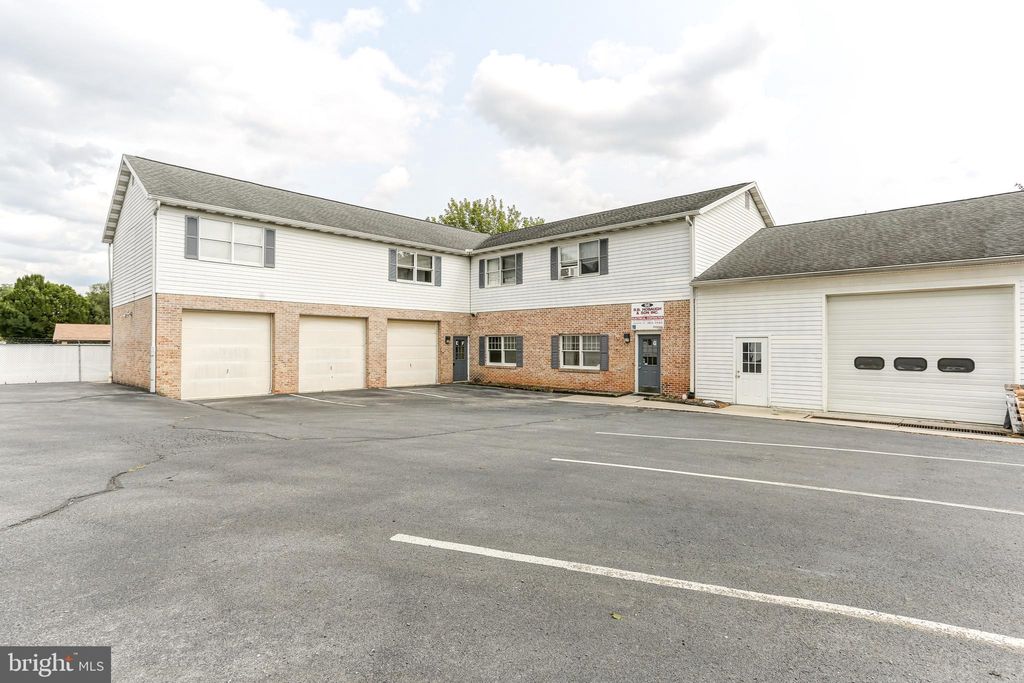 Photo of 98 Herman Avenue #E, LEMOYNE, PA 17043 (MLS # PACB2050926)