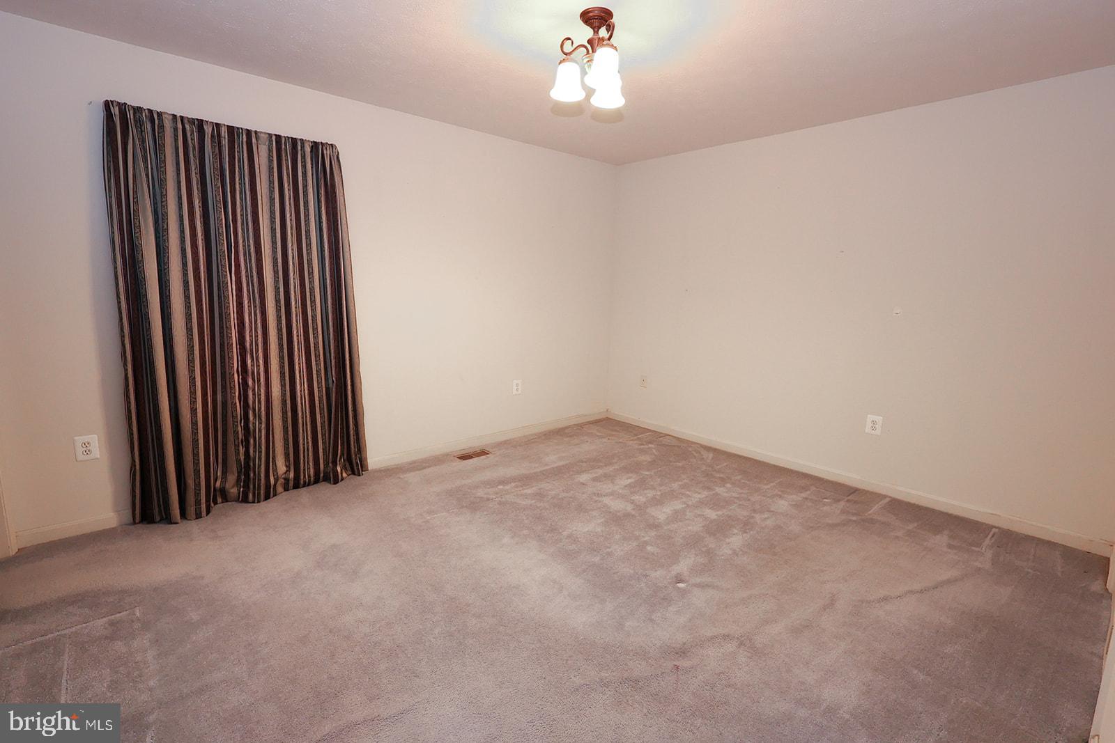 IDA LAVENDER ESTATE - Residential