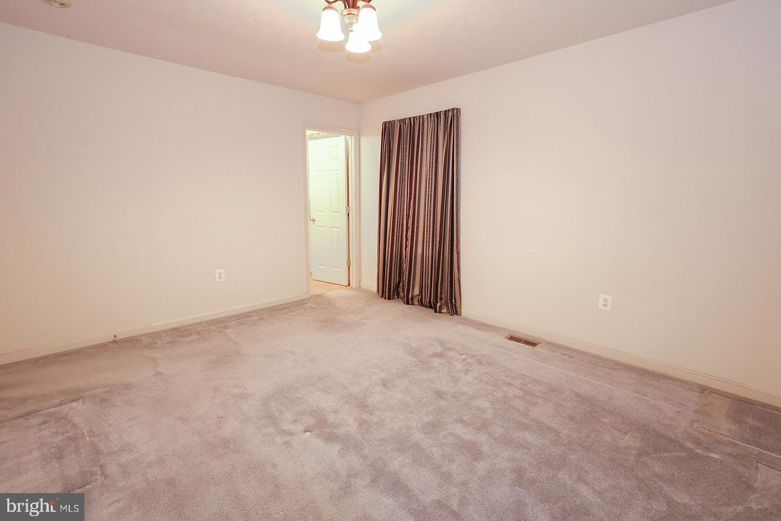 IDA LAVENDER ESTATE - Residential