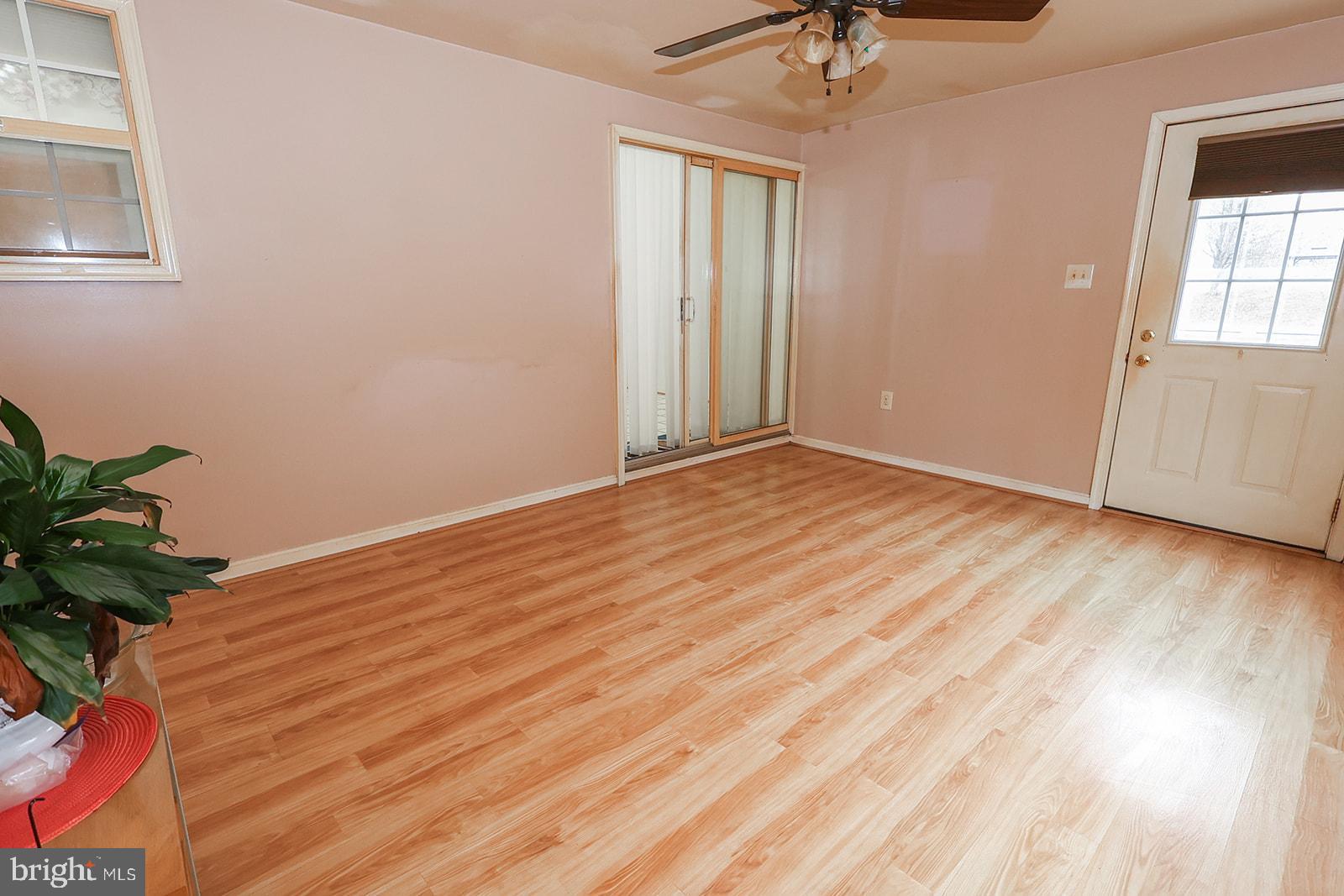 IDA LAVENDER ESTATE - Residential