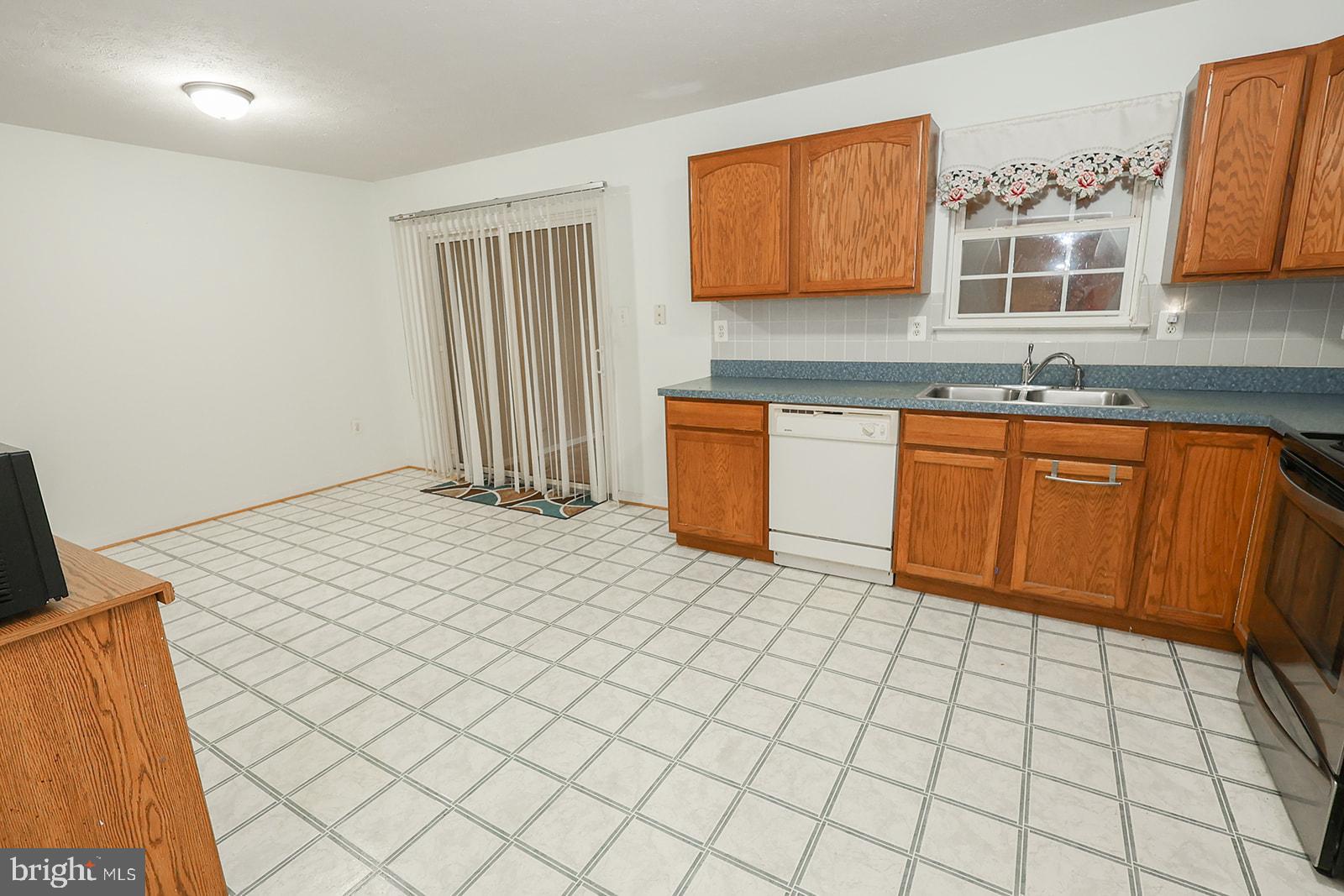 IDA LAVENDER ESTATE - Residential