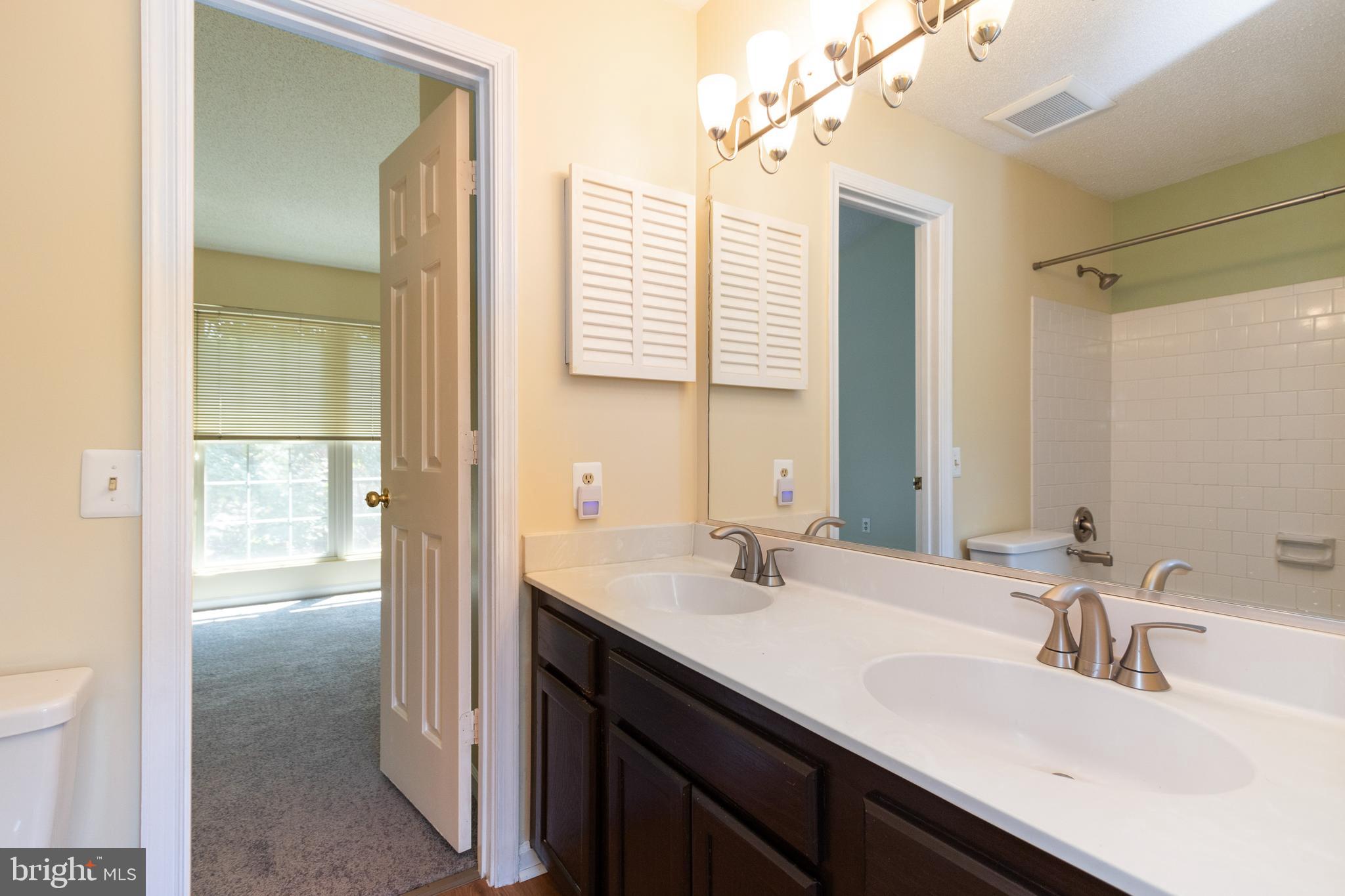 WOODSTONE - Residential