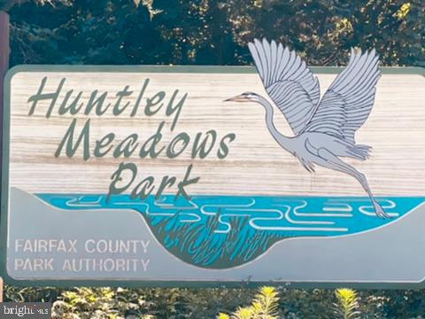 WOODSTONE - Residential