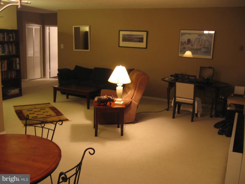 SKYLINE PLAZA - Residential Lease