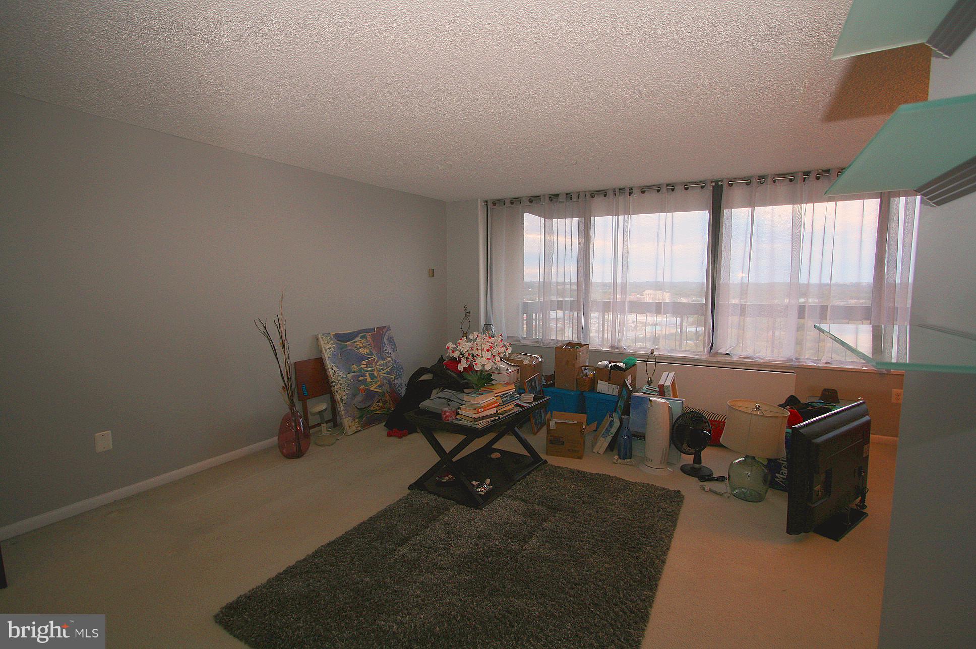 SKYLINE PLAZA - Residential Lease