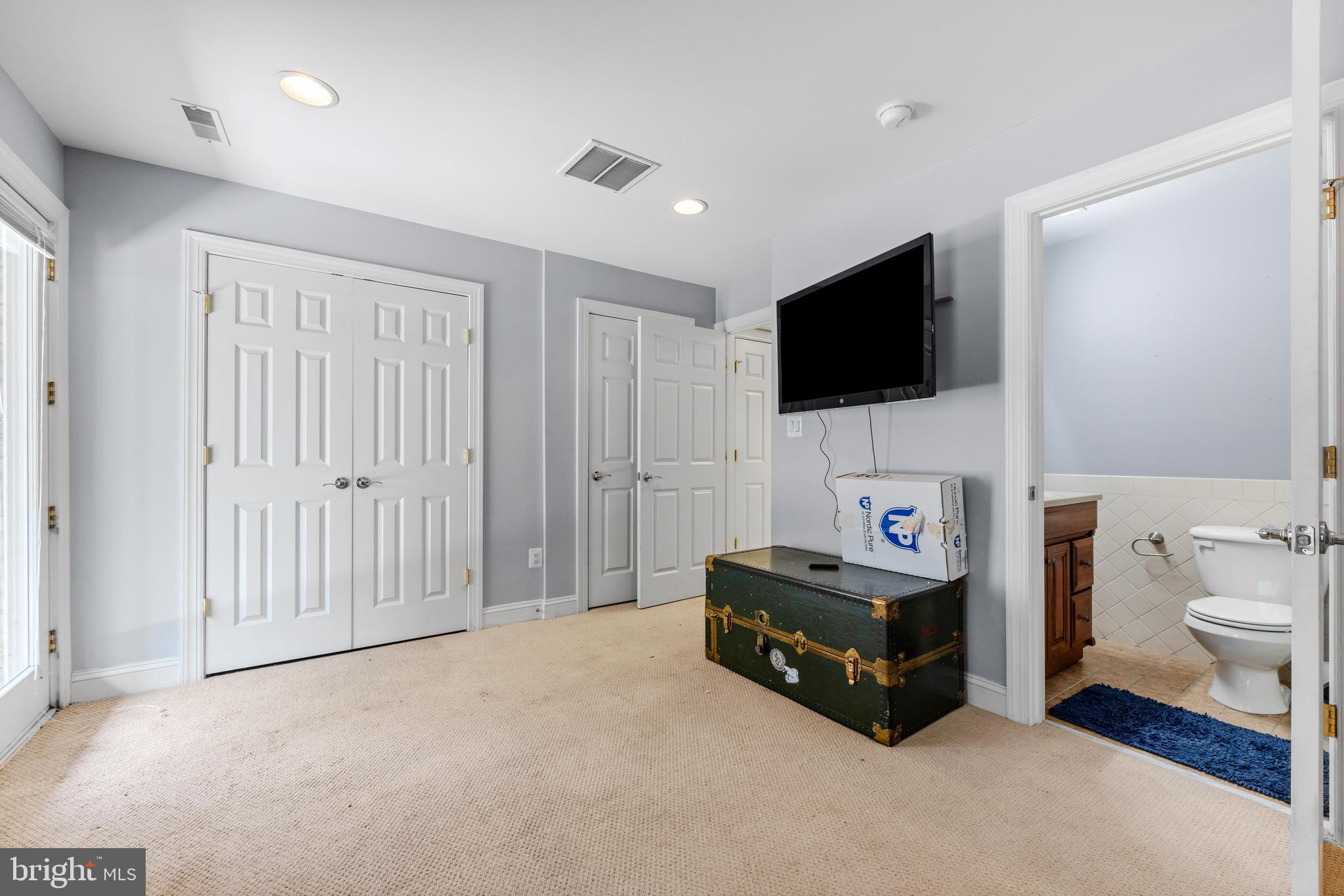 THE TOWERS - Residential Lease