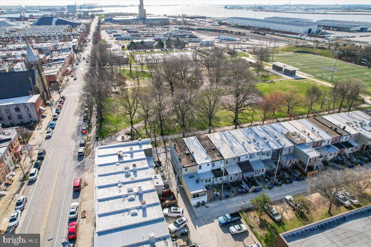 LOCUST POINT - Residential