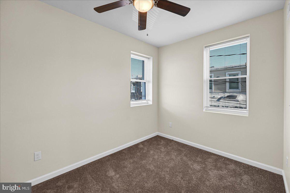 LOCUST POINT - Residential