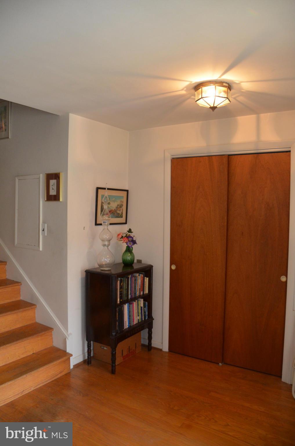 WAVERLY HILLS - Residential