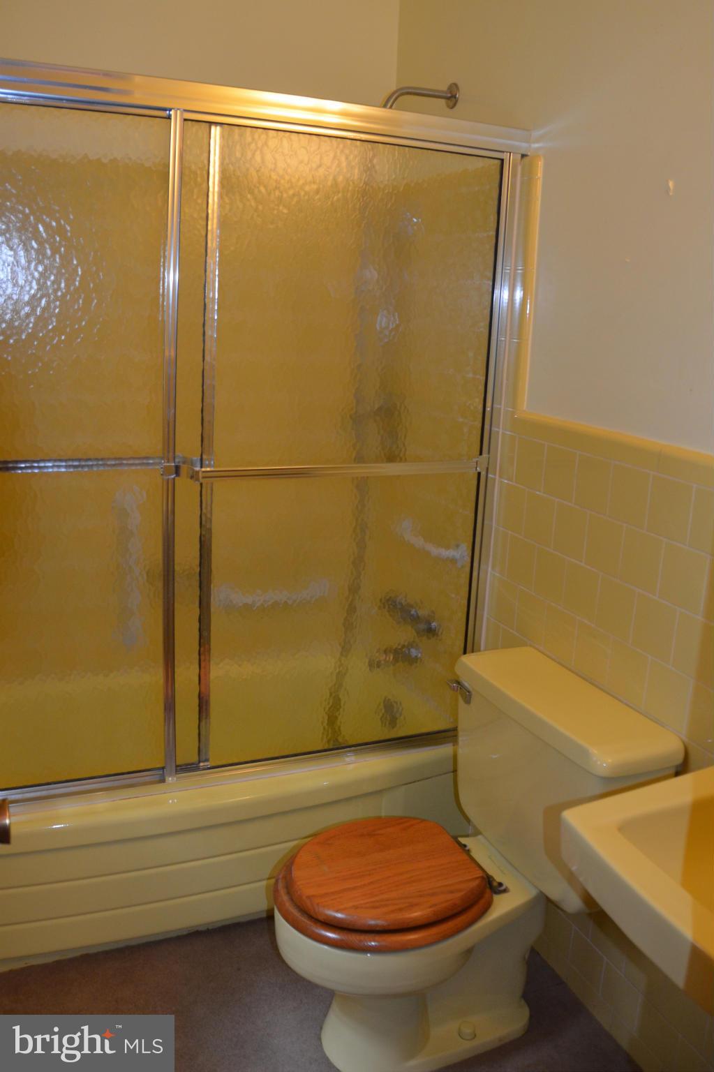 WAVERLY HILLS - Residential