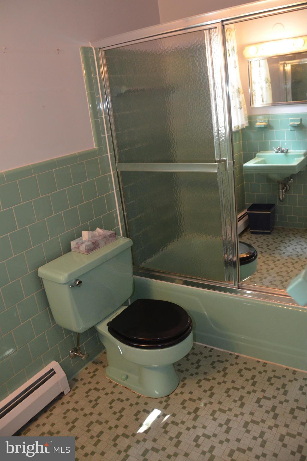 WAVERLY HILLS - Residential