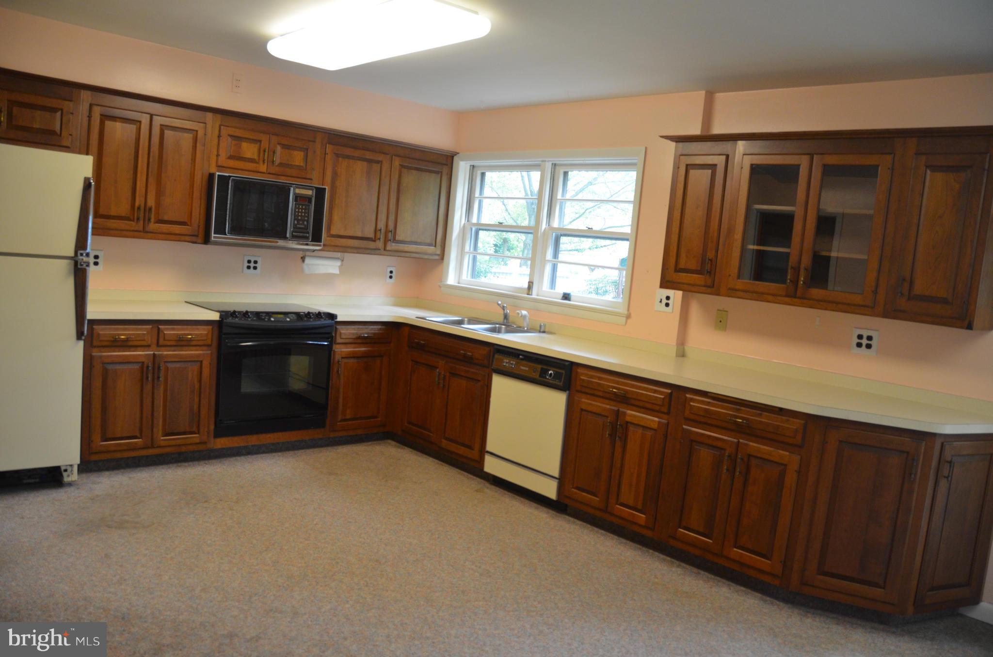 WAVERLY HILLS - Residential